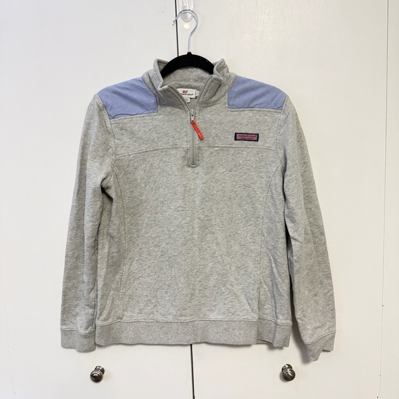 Vineyard Vines Tops - Vineyard Vines Women’s Collegiate Shep Shirt – Size M